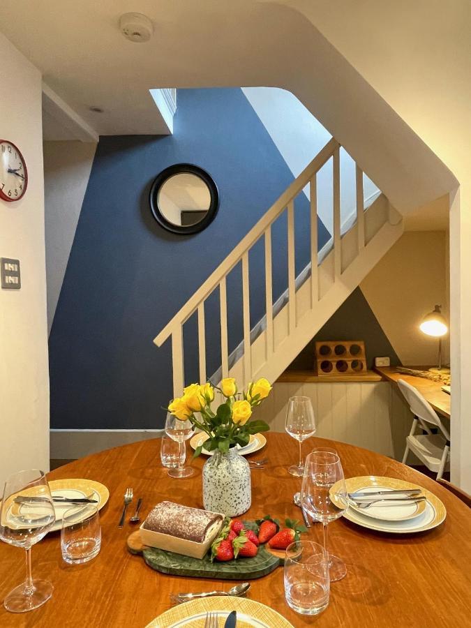 Stylish 2-Bedroom Townhouse Next To Brighton Station المظهر الخارجي الصورة