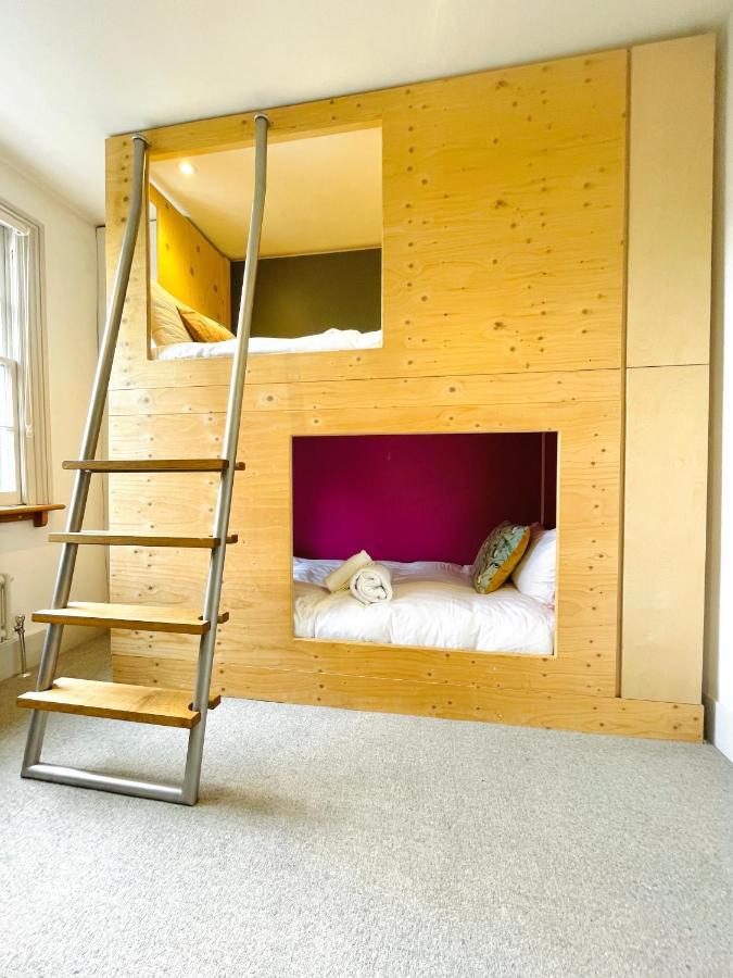 Stylish 2-Bedroom Townhouse Next To Brighton Station المظهر الخارجي الصورة