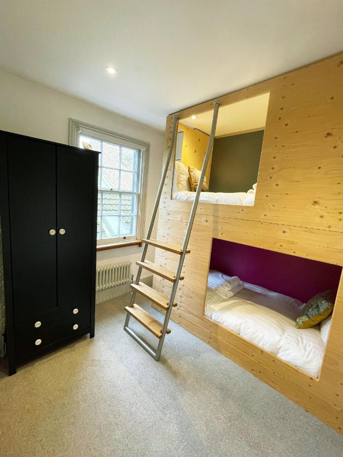 Stylish 2-Bedroom Townhouse Next To Brighton Station المظهر الخارجي الصورة